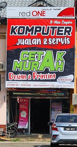 Hadapan kedai